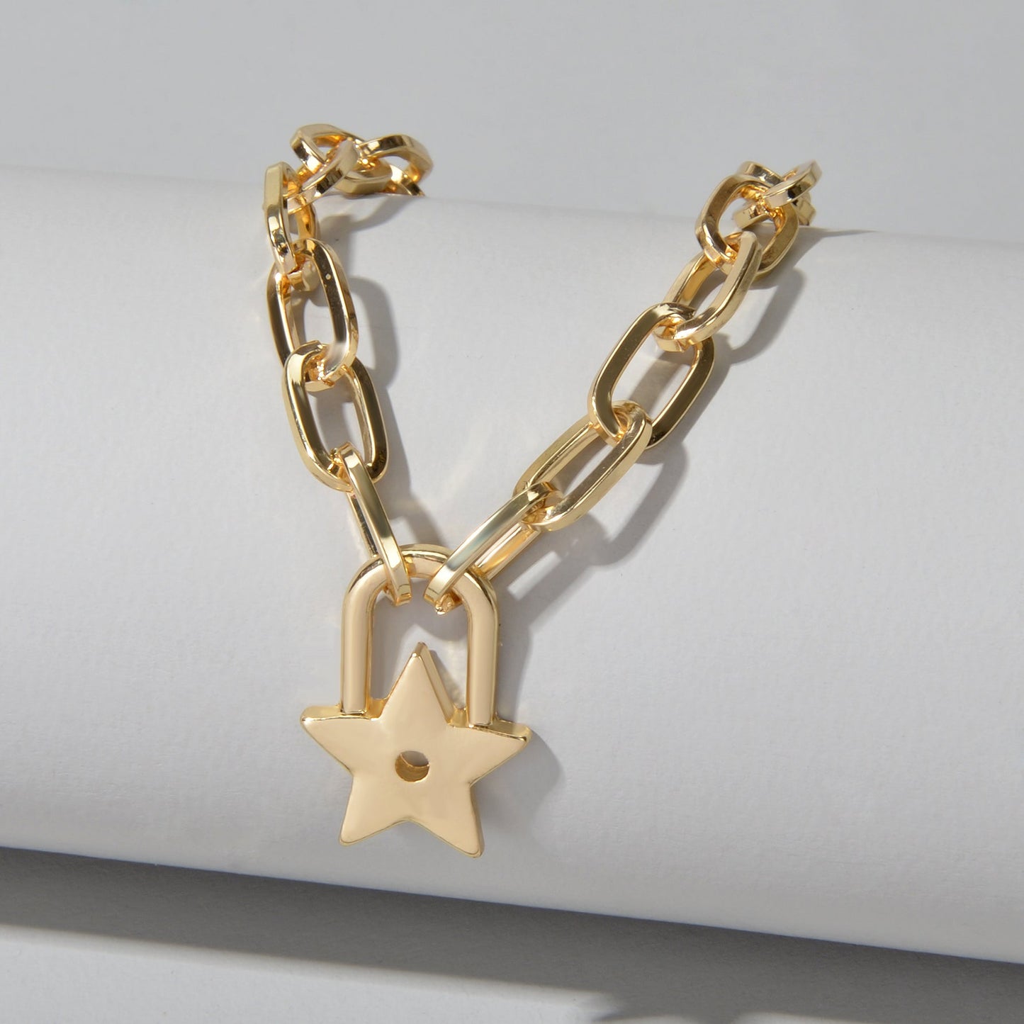 Trendy Jewellery Gold Paperclip Chain Star Lock Pendant Collar Choker