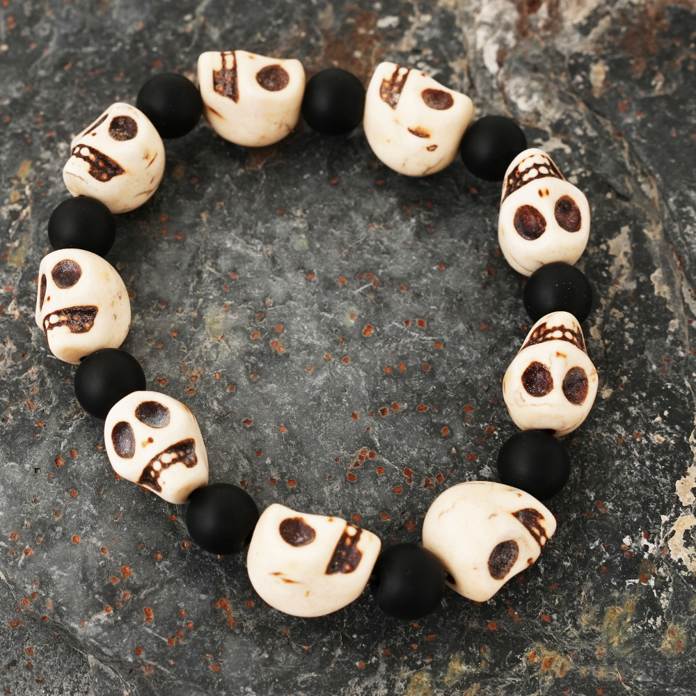 Handmade Bracelet Howlite Skull Bead Stretch Bracelet for Halloween