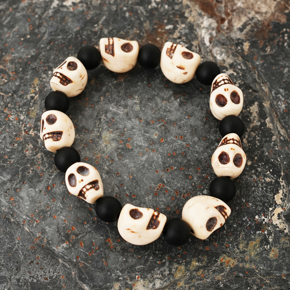 Handmade Bracelet Howlite Skull Bead Stretch Bracelet for Halloween