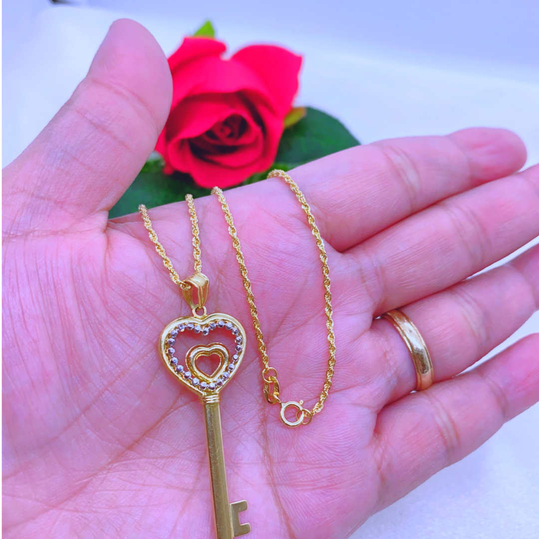 18K Real Gold Heart Key Necklace 18”