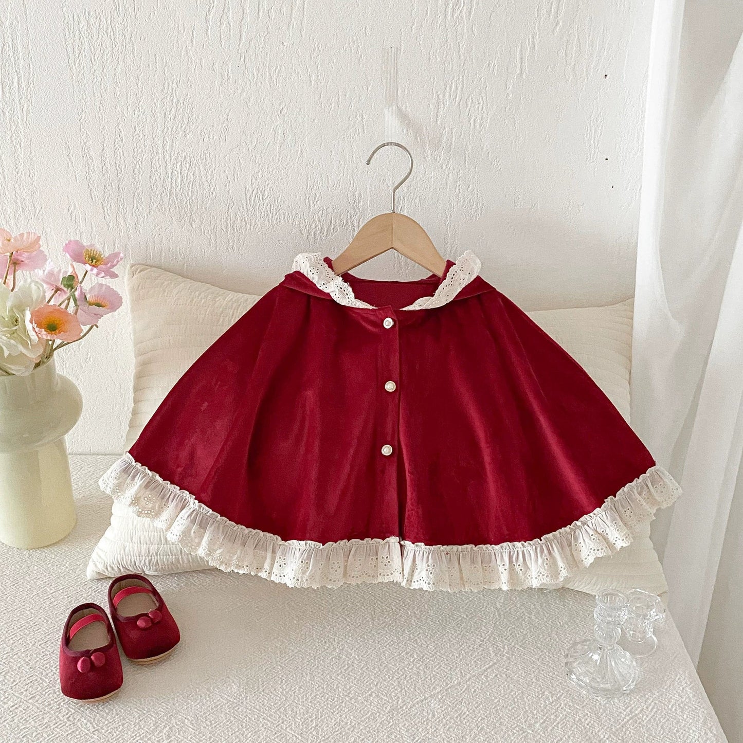 Autumn and Spring Baby Girl Color Patchwork Hollow-out Pattern Cape